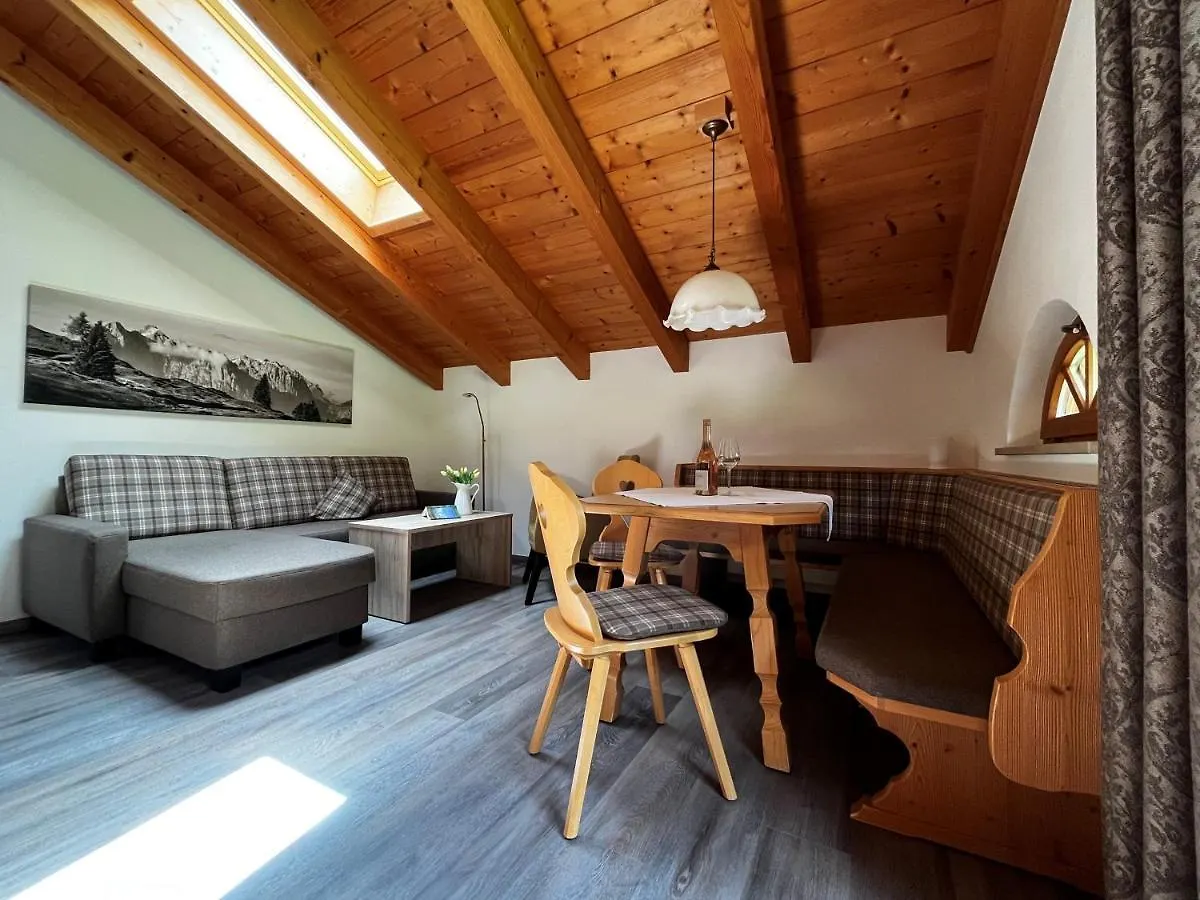 Ferienwohnungen Beim Hausbacher Reit im Winkl